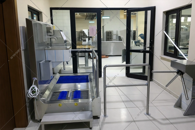 Brush Type Hygiene Corridor with Sink – Hand and Foot Disinfection Line - Görsel 3